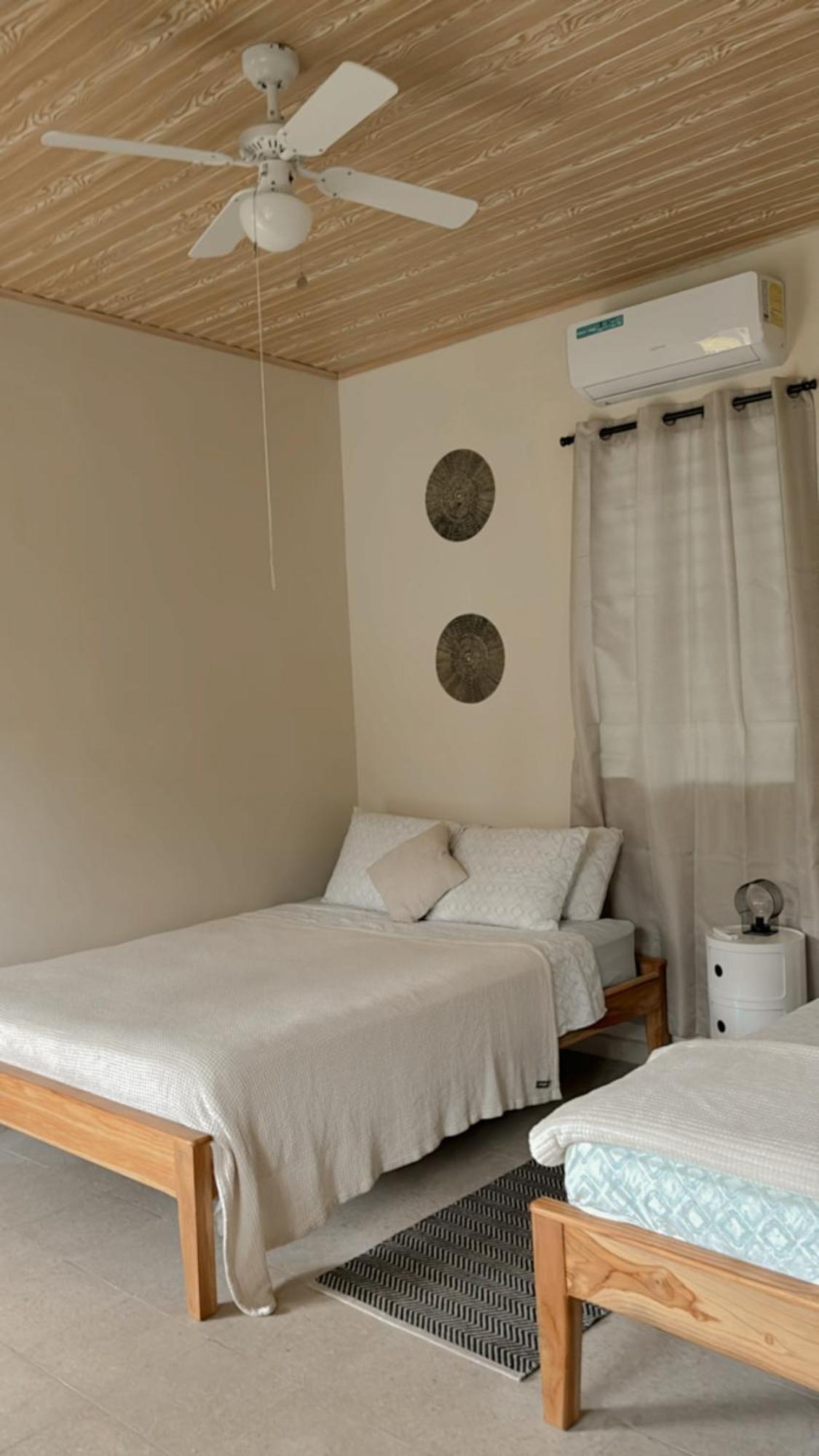 La Maison D' Ivonne Antón Esterno foto