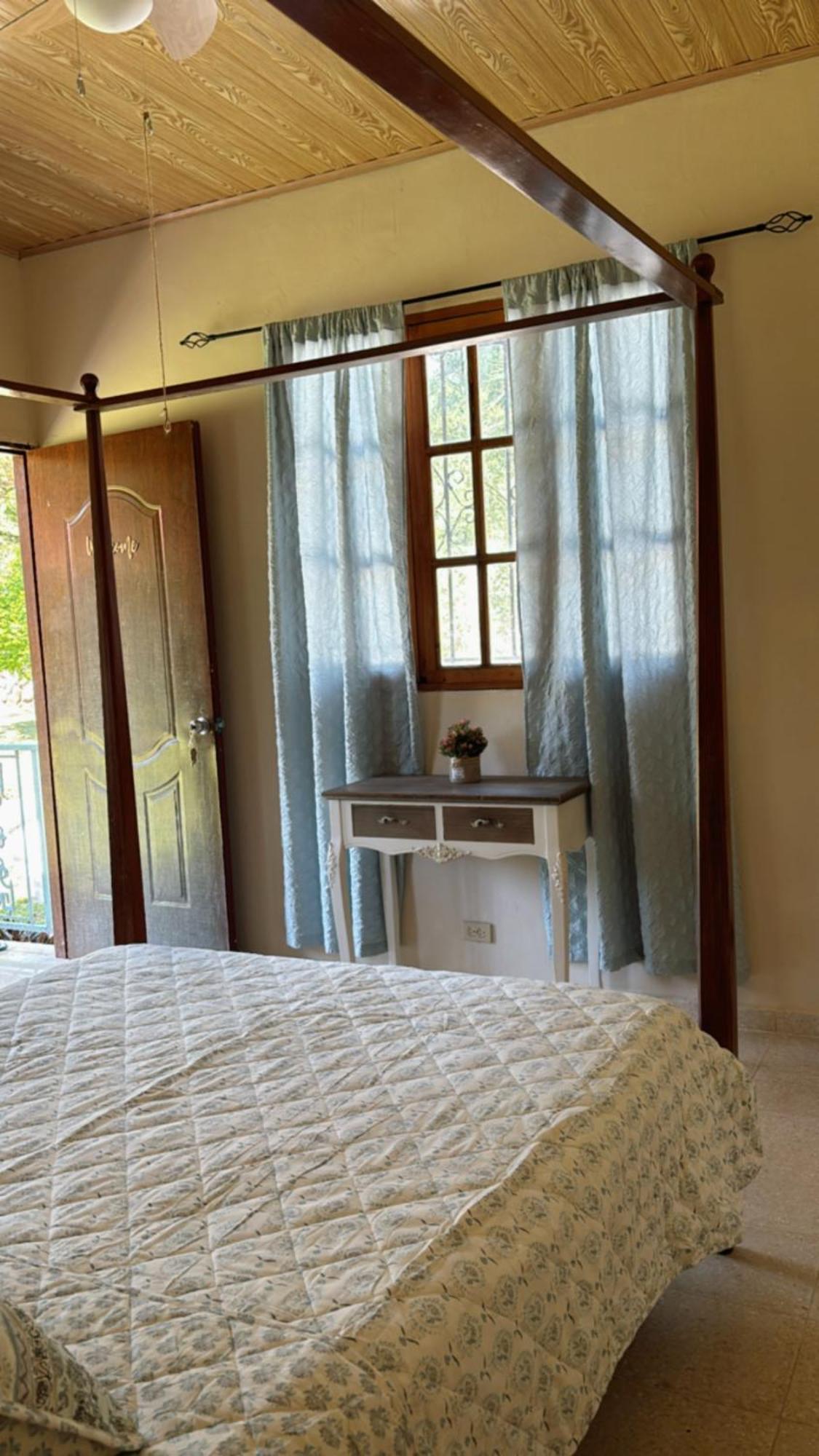 La Maison D' Ivonne Antón Esterno foto